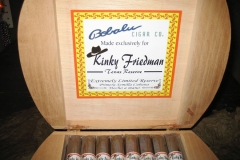 kinky-box-033